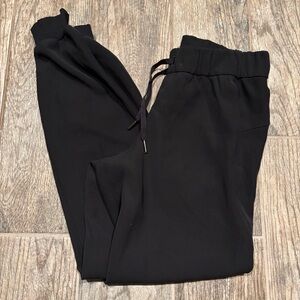 Lululemon On the Fly Jogger